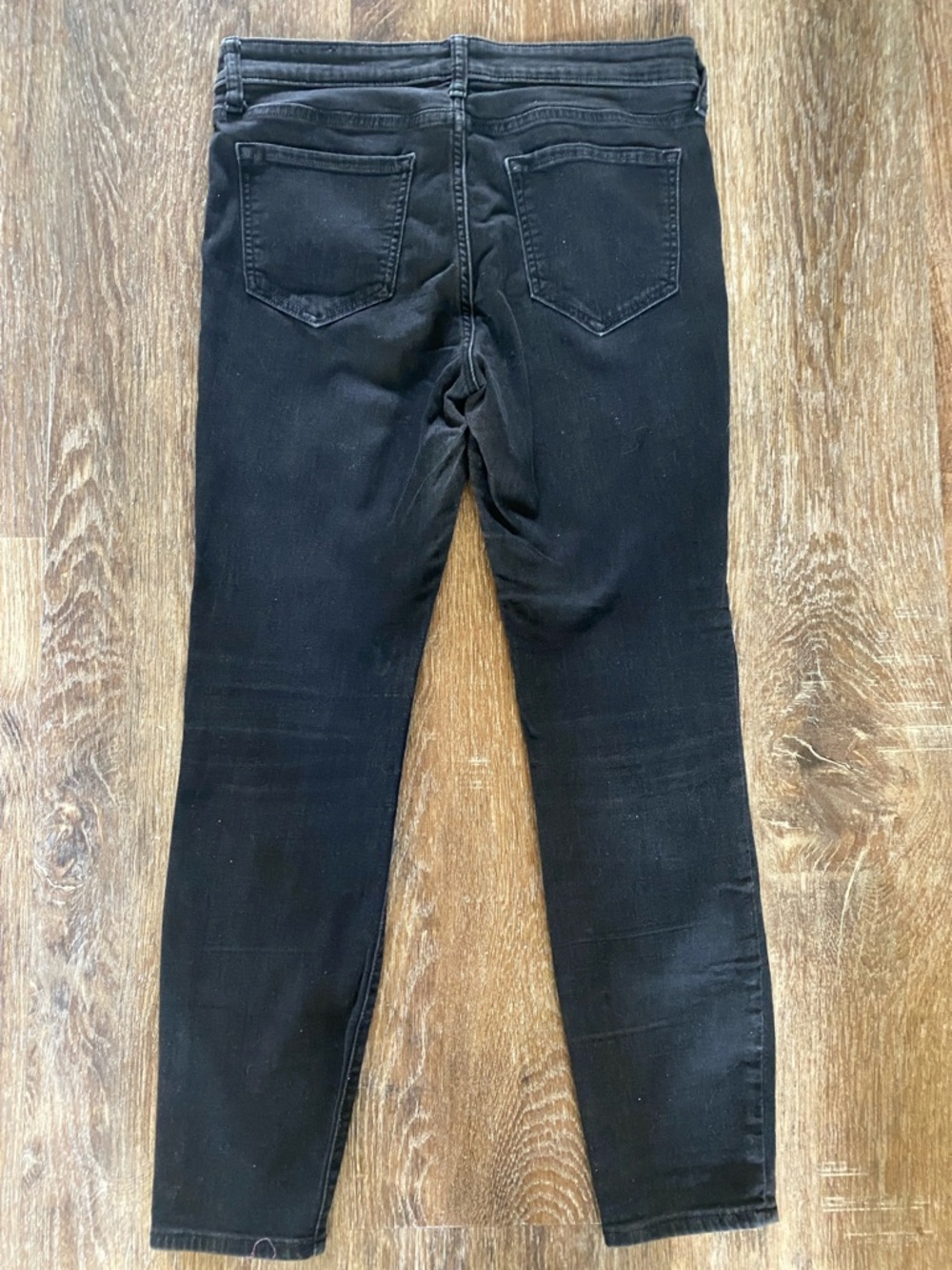 GAP Women's Washed Black Skinny Jeans